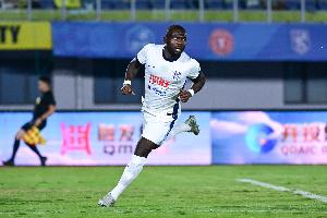 出征客场4-0大比分击败！大连英博队史首次击败青岛西海岸 此前三次交手全败